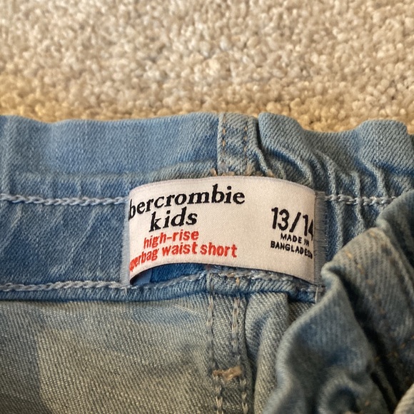 Abercrombie kids paper bag jean shorts girls size 14\16 - Picture 2 of 4